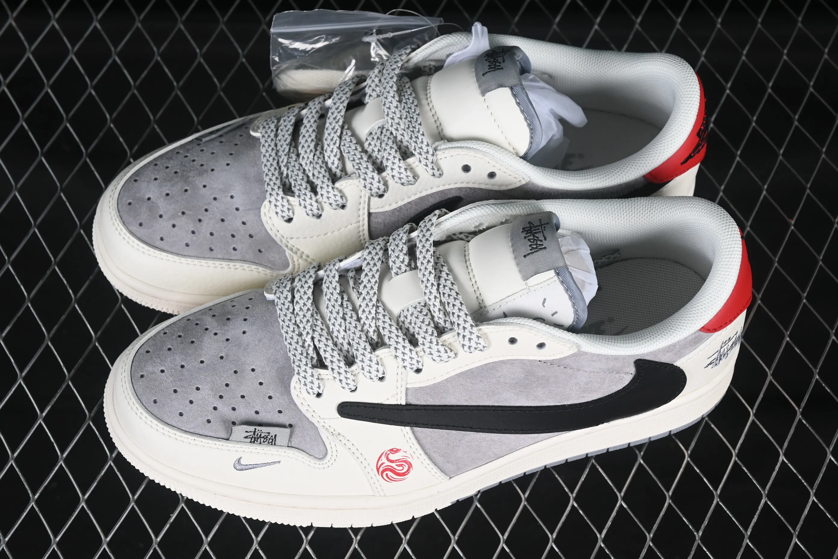 All Categories Air Jordan Jordan Series Basketball Shoes Air Jordan 1 Low High-end Customized Low-top Sneakers Travis Scott x Fragment Design x Air Jordan 1 Low OG SP AJ1 Joe 1 Stusci Jointly Branded Year of the Snake Limited Edition Double Beige and Black Swooshes Low-top Cultural Casual Sneakers SJ2068-142